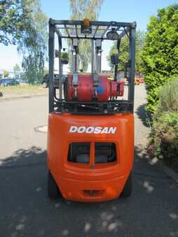 LPG VZV 2011 Doosan G 18 S-5 (3)