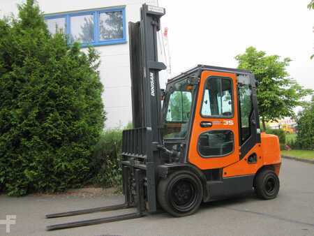 Wózki widłowe diesel 2014  Doosan D 35 C-7 (1)