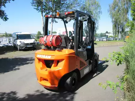 LPG VZV 2018  Doosan G 30 N-7 (4)