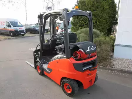 Treibgasstapler 2012  Linde H 16 T (1)