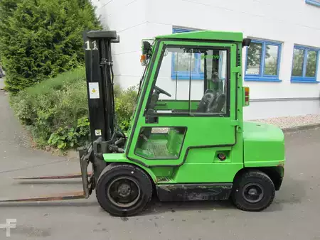 Empilhador diesel 2003  Hyster H 3.00 XM (1)