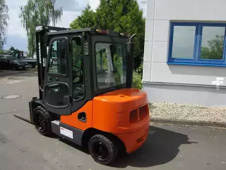 Empilhador diesel 2007  Doosan D 30 S-5 (2)