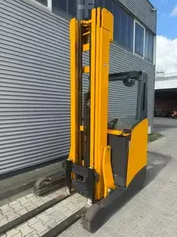 Reachtrucks 2005  Jungheinrich ETV214 (2)