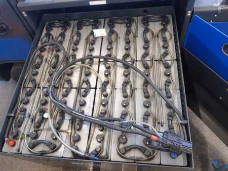 Traktor  Still R07-25 (10)