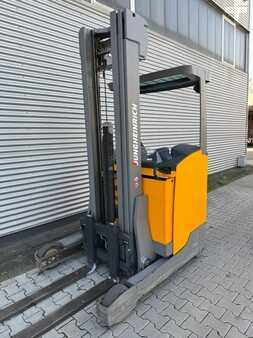 Schubmaststapler  Jungheinrich ETV 214 (2)