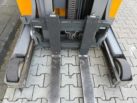 Schubmaststapler  Jungheinrich ETV 214 (4)