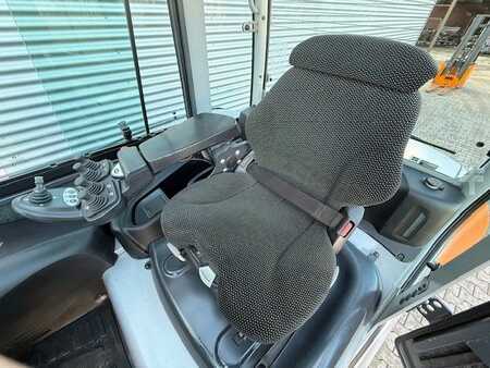 Chariots électriques à 4 roues 2016  Still RX60-80 LSP900 (7)