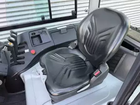 Elektro 4 Rad 2018  Still RX60-25 (7)