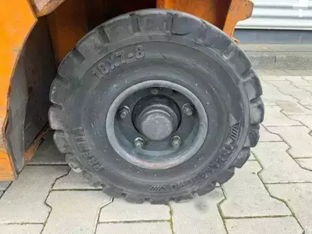 Elektrisk- 4 hjul 1999  Still R60-30 (5)