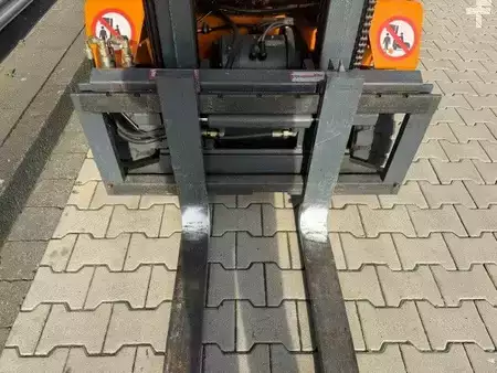 Elektromos 4 kerekű 1993 Still R60-16 (4)