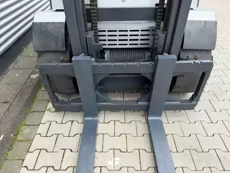 LPG heftrucks 2010  Still R70-50T (4)