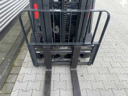 Gas truck 2013  Linde H18T-01 (5)