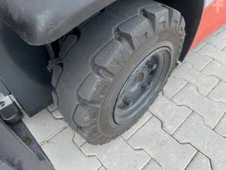 Gas truck 2013  Linde H18T-01 (6)