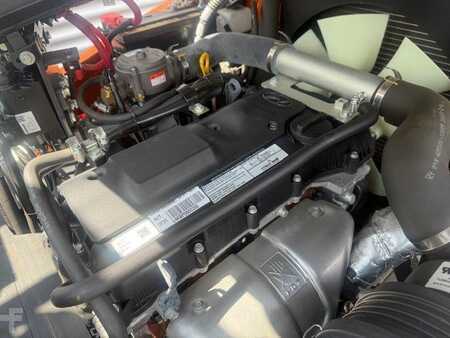 Carretilla elevadora GLP 2023  Doosan G30 NXP    49 Stunden! (9)
