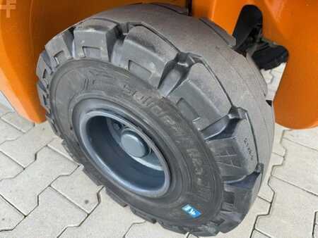 Treibgasstapler 2021  Still RX70-25T (6)