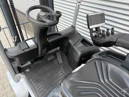 Treibgasstapler 2021  Still RX70-25T (8)