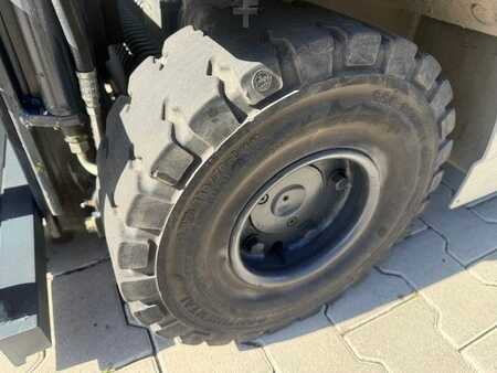 10391_02427-5.jpg?v=1761539136