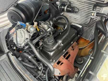 Treibgasstapler 2020  Still RX70-30T (9)