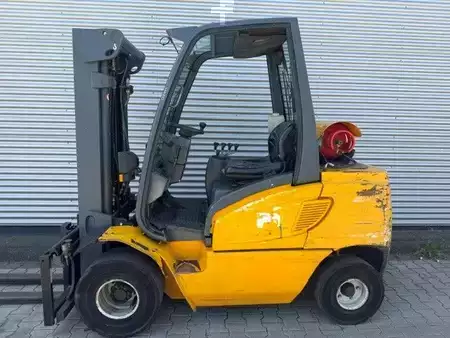 Nestekaasutrukki 2004  Jungheinrich TFG30 BK (1)