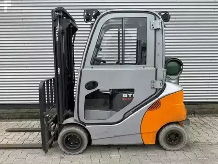 Wózki gazowe 2020  Still RX70-20T Drive-In (1)