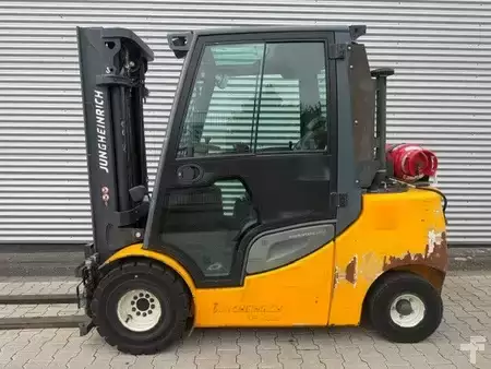 Gas truck 2015  Jungheinrich TFG 435s (1)