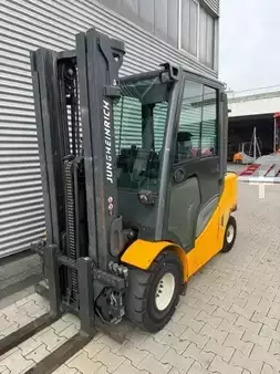 Gas truck 2015  Jungheinrich TFG 435s (2)