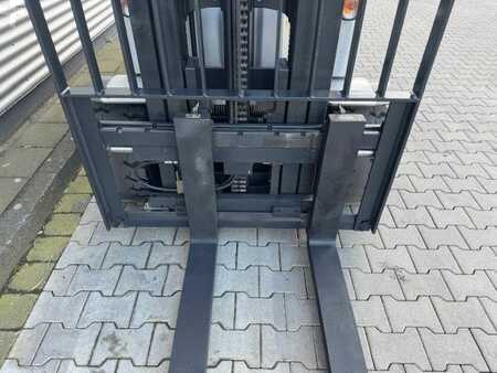 Dieselstapler 2015  Still RX70-35 (4)