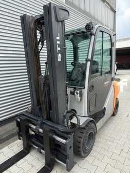 Chariots élévateurs diesel 2017  Still RX70-35 (2)