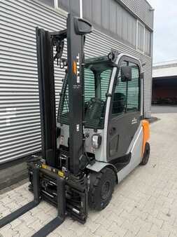 Diesel heftrucks 2022  Still RX70-20 (2)
