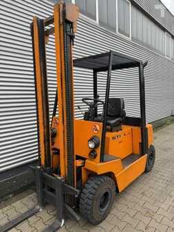 Dieselstapler 1987  Still R70-25 (2)