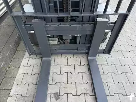 Dieselstapler 2018  Still RX70-30 (4)