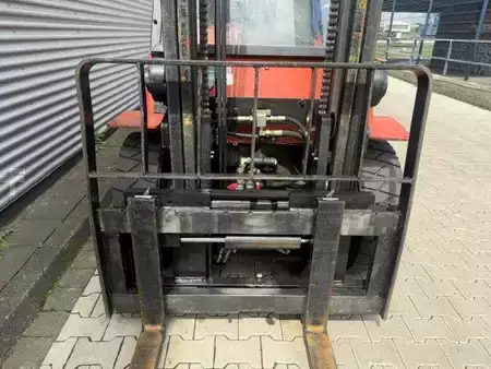 Empilhador diesel 2005  Nissan F04D40Q (4)