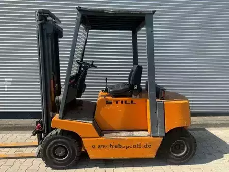 Dieseltruck 1990 Still R70-20 (1)
