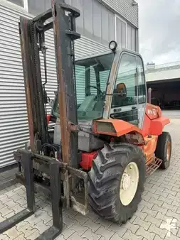 Carretilla todoterreno  Manitou MC-30 (2)