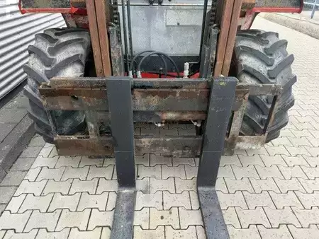 Carretilla todoterreno 2001  Manitou MC-30 (4)