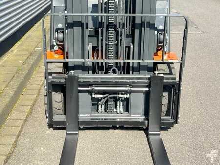 El truck - 4 hjulet 2023 Doosan B20 NSC (4)