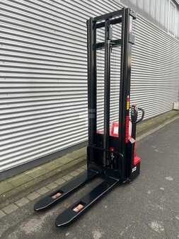 Pallestabler 2023 Manitou ES112 EASY (3)