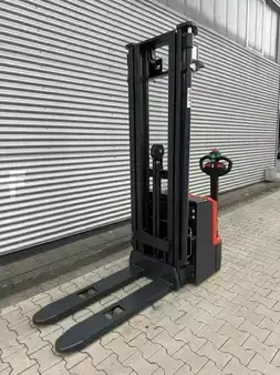 Magasemelésű béka 2025 Noblelift PS16L TX5300 (2)