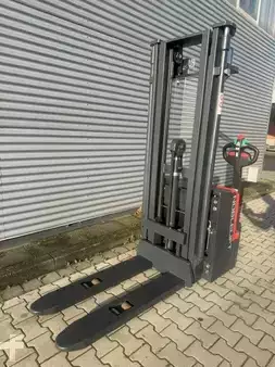 Magasemelésű béka 2025 Noblelift PS16L (2)