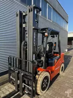 Elektro 4 Rad 2025  Noblelift CPD30-AF1S (2)