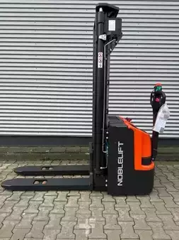 Ledstaplare gå 2026  Noblelift PS16L (1)