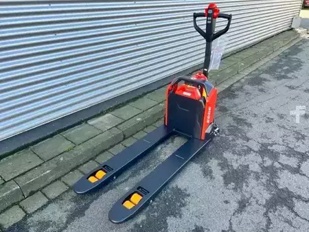 Electric Pallet Trucks 2026  Noblelift PT E15N EDGE (2)