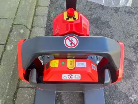 Electric Pallet Trucks 2026  Noblelift PT E15N EDGE (5)