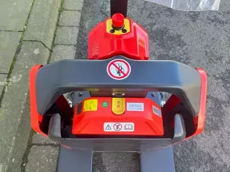 Electric Pallet Trucks 2026  Noblelift PT E15N EDGE (5)