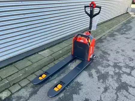 Electric Pallet Trucks 2026  Noblelift PT E15N EDGE (2)