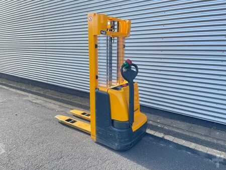 Pallestabler 2013 Jungheinrich EJC112 (3)