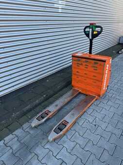 Nízkozdvižný vozík 2019 Doosan LEDH 20 (1)