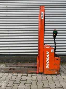 Pinontavaunu 2011  Doosan LEDS 12,5 (1)