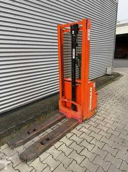 Pallestabler 2011 Doosan LEDS 12,5 (2)