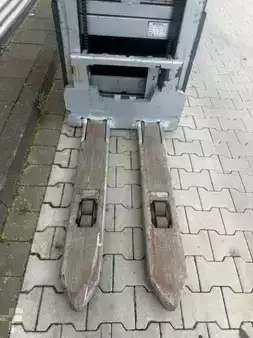 Magasemelésű béka 2017 Still EXV16 (4)